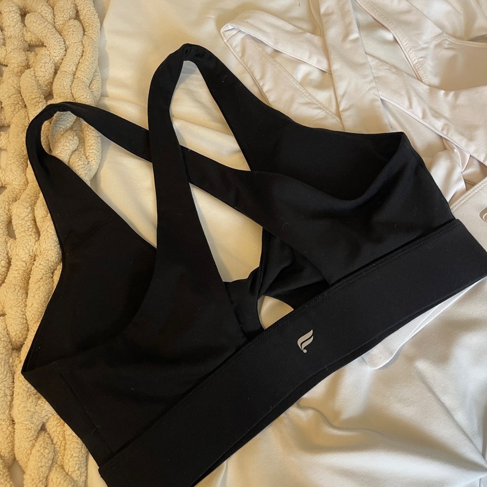 Fabletics Oasis Sports bra (2 pack) - Picture 3 of 7